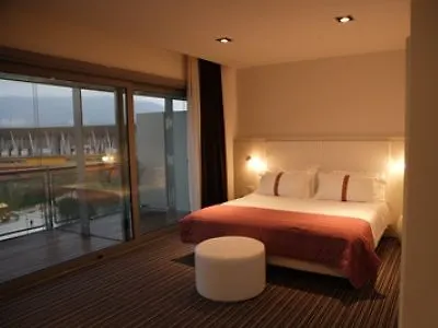 - Naples Vulcano Buono By Ihg Hotel
