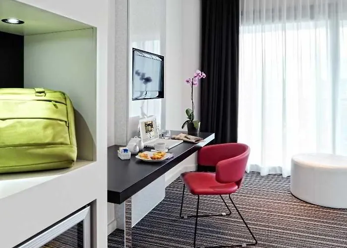 Hotel Voco - Naples Vulcano Buono By Ihg